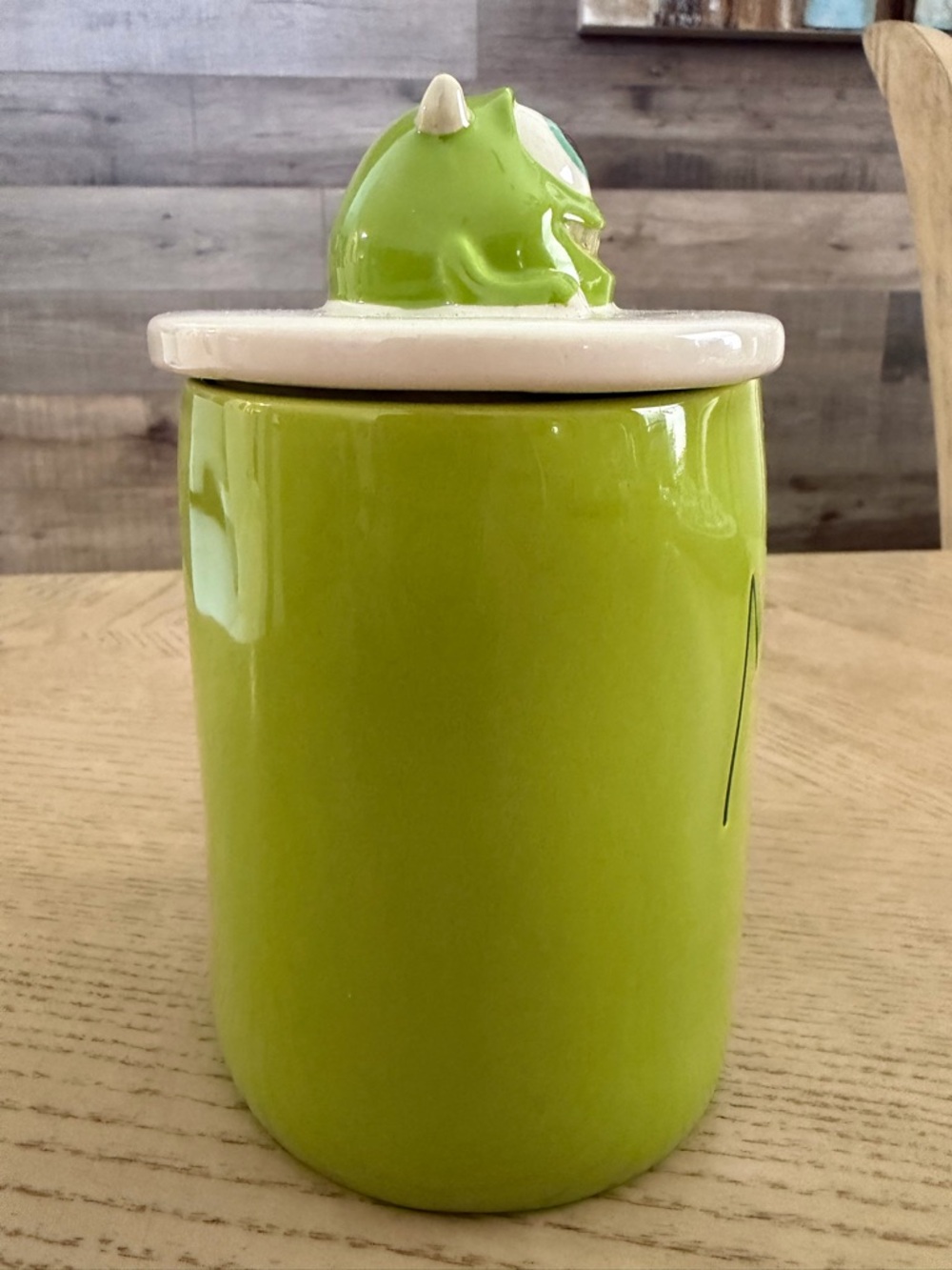 Ceramic mug, Rae Dunn x Disney Pixar Monsters Inc. MIKE Wazowski with character - Picture 4 of 16